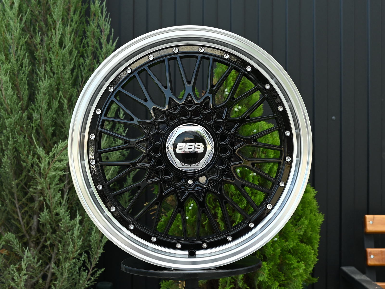 R17 BBS RS Стиль 7.5J ET38 4*100/114.3 Чёрный