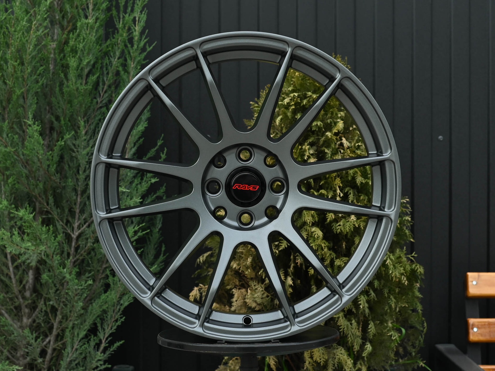 R17 Rays Gram 57Xtreme Стиль 8.0J ET35 4*100/114.3 Графит
