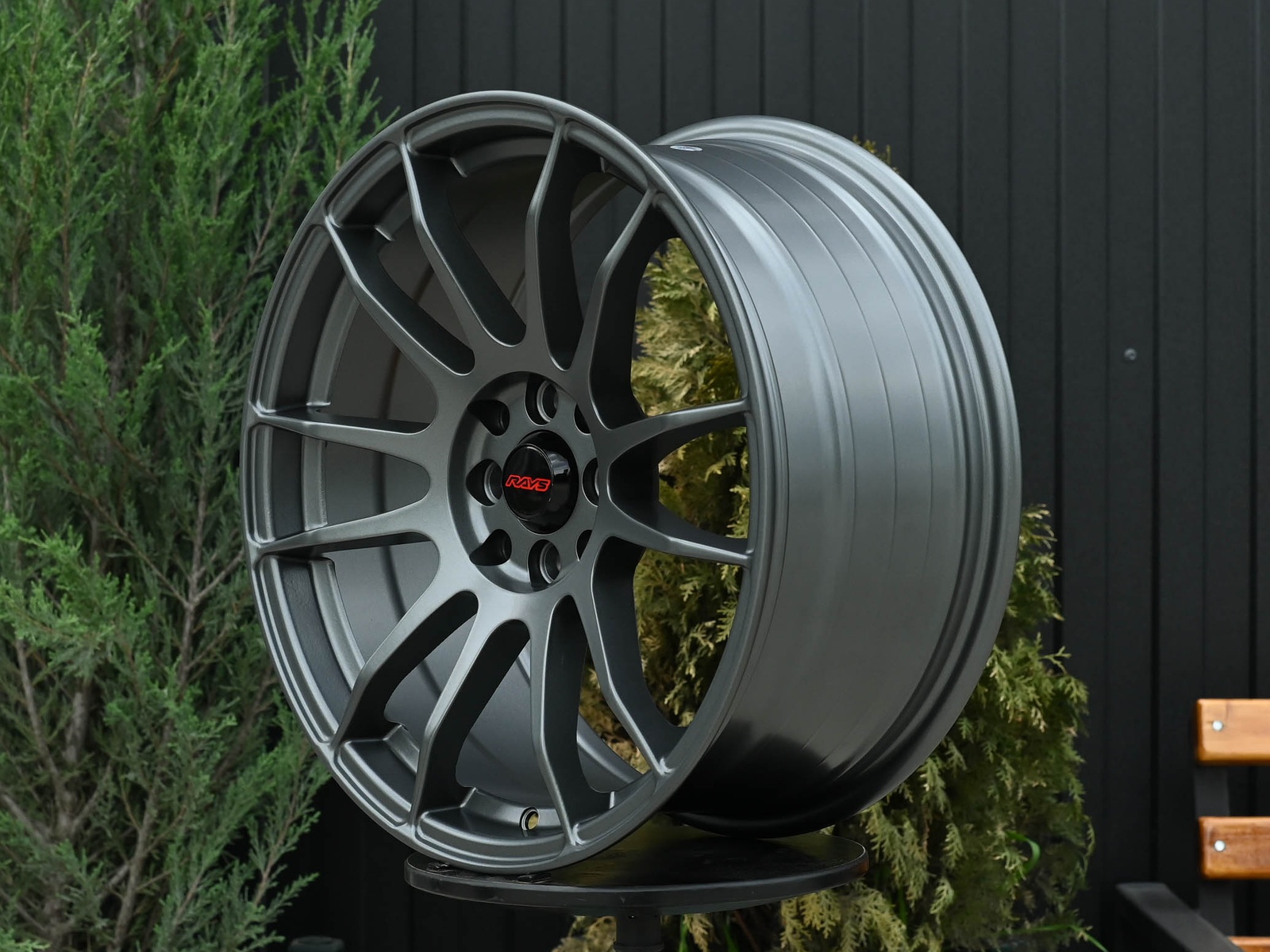 R17 Rays Gram 57Xtreme Стиль 8.0J ET35 4*100/114.3 Графит