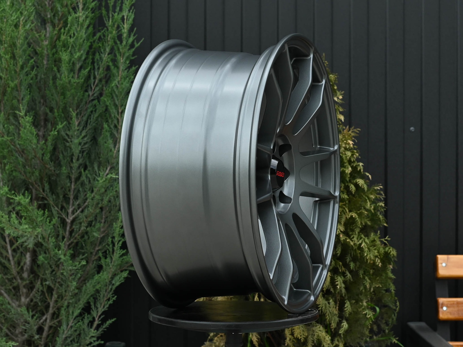 R17 Rays Gram 57Xtreme Стиль 8.0J ET35 4*100/114.3 Графит