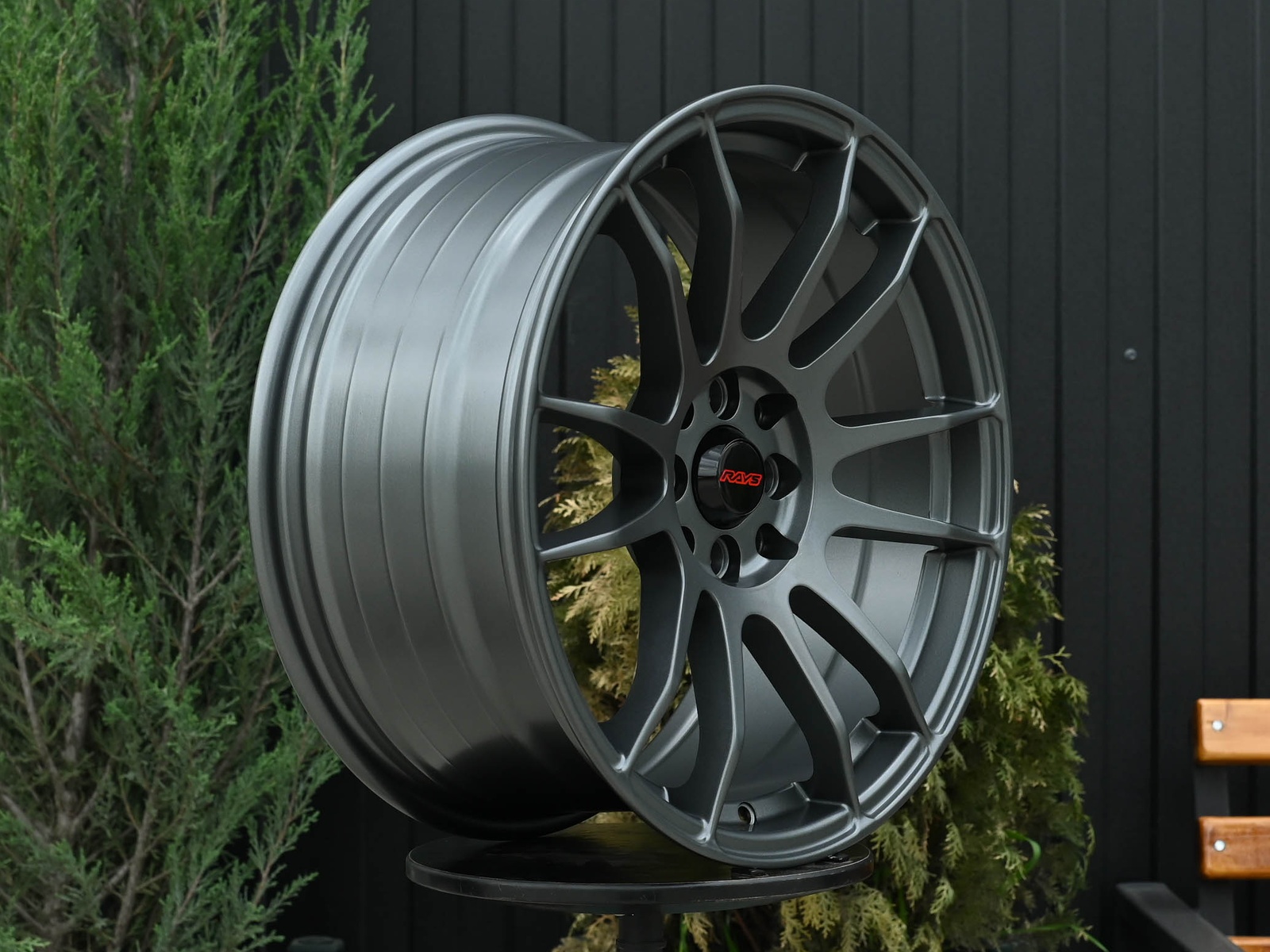 R17 Rays Gram 57Xtreme Стиль 8.0J ET35 4*100/114.3 Графит