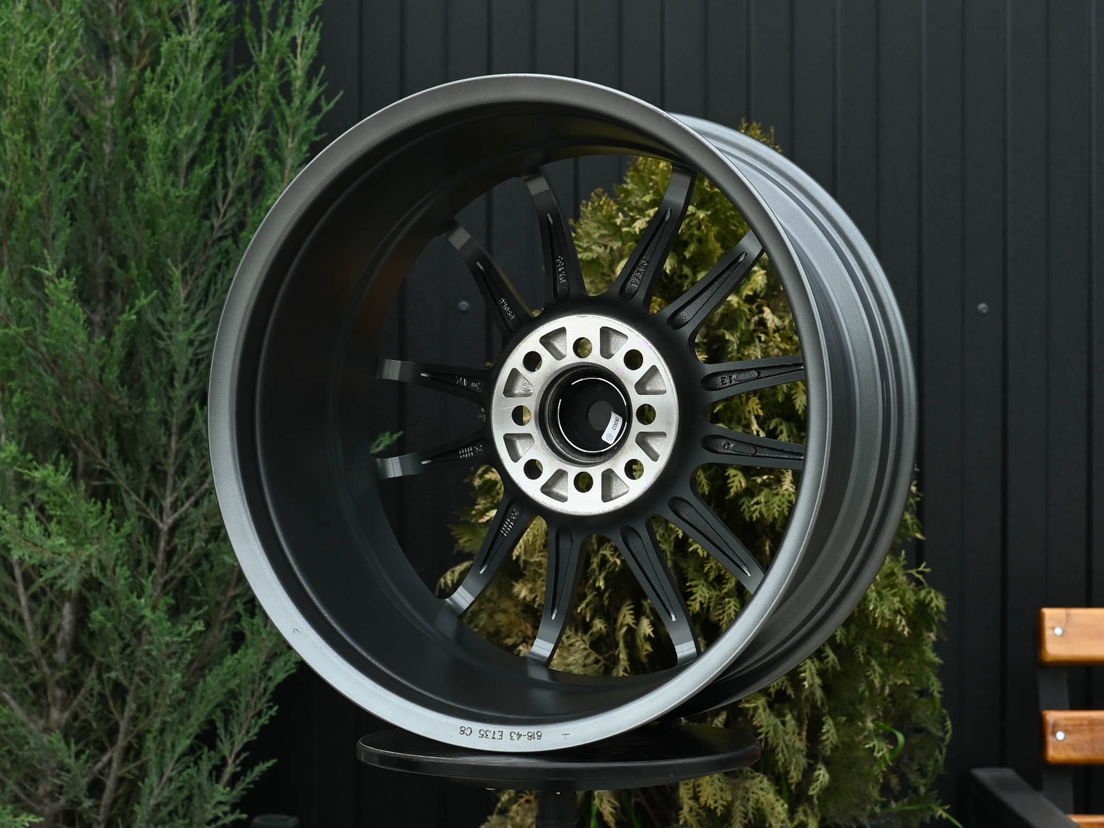 R17 Rays Gram 57Xtreme Стиль 8.0J ET35 4*100/114.3 Графит