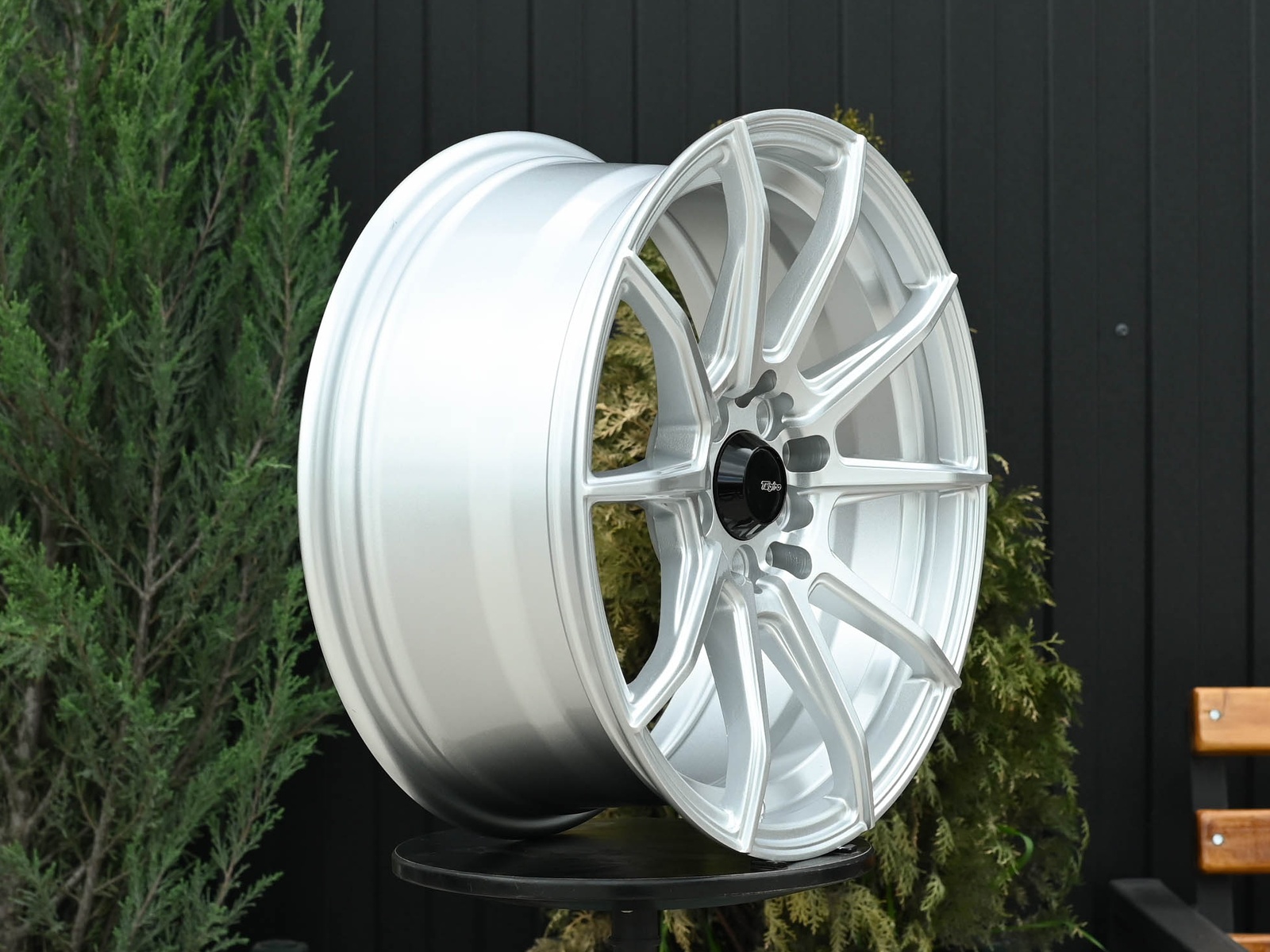 R16 Taigiro Spider 7.0J ET35 5*100/114.3 Серебро