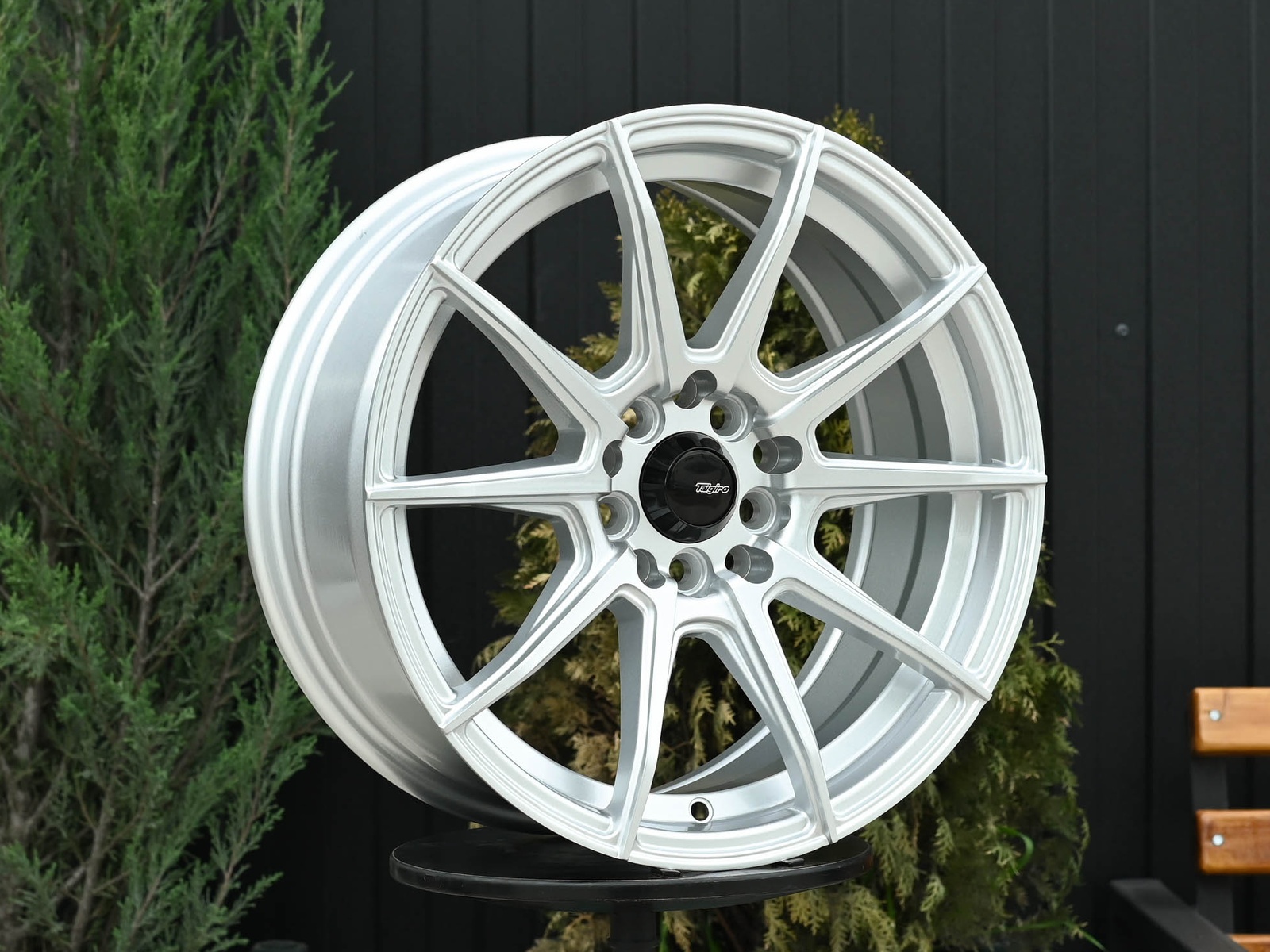 R16 Taigiro Spider 7.0J ET35 5*100/114.3 Серебро