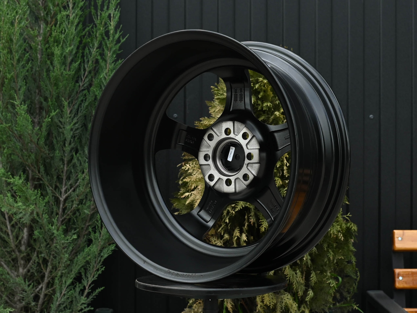 R16 SSR SP1 Стиль 7.0J ET35 4*100/114.3 Темный хром
