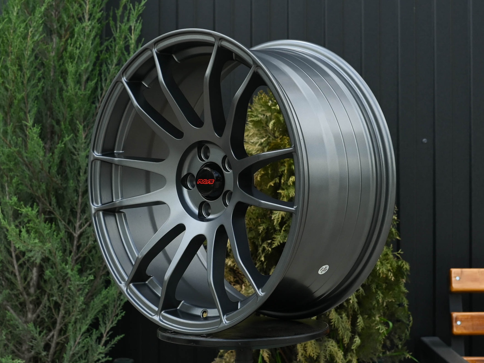 R18 Rays Gram 57Xtreme Стиль 9.5J ET35 5*114.3 Графит
