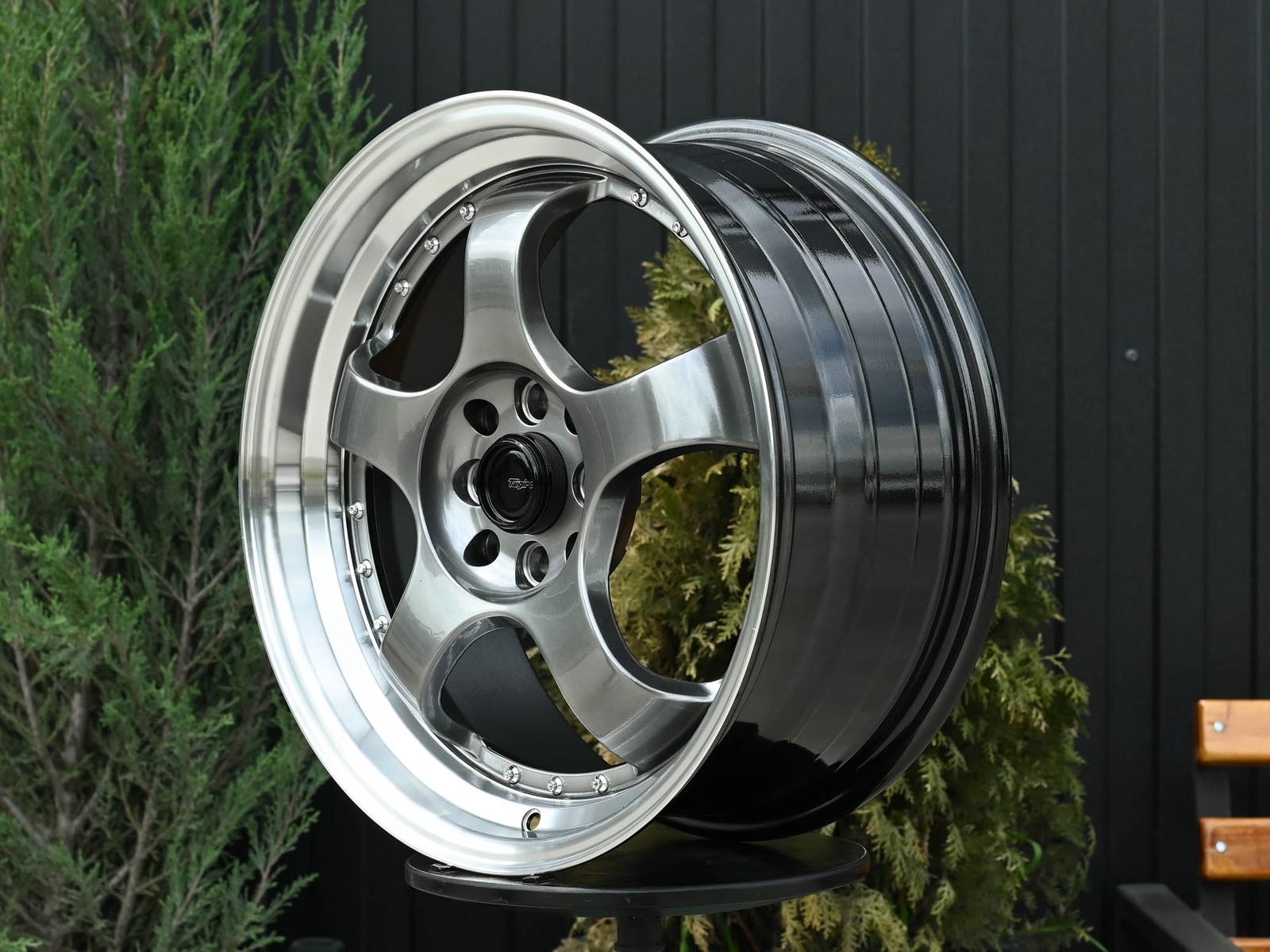 R17 SSR SP1 Стиль 7.5J ET42 4*100/114.3  Темный хром
