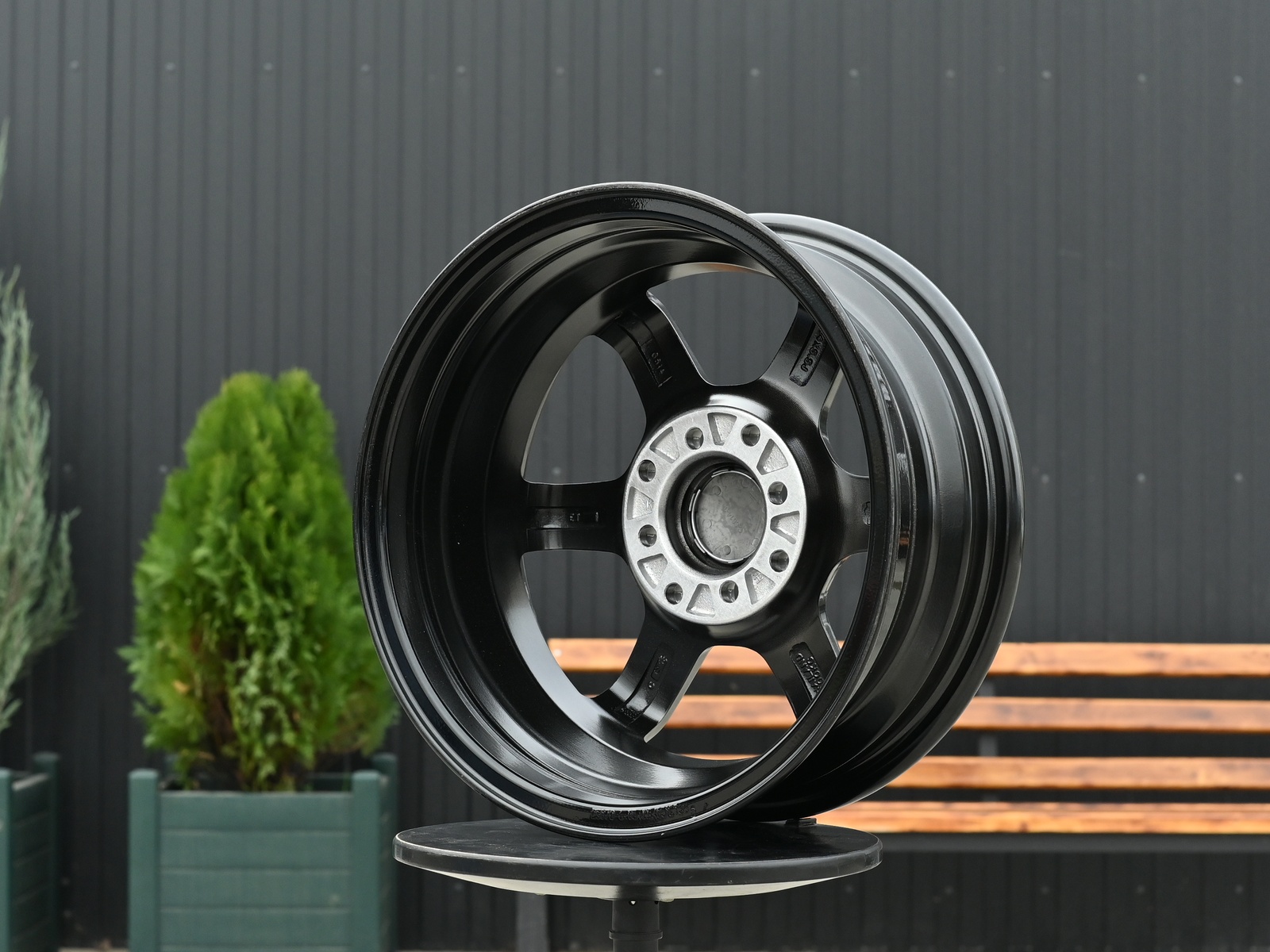 R14 Volk Racing TE37SL Стиль 5.5J ET35 4*100/114.3 Тёмный хром