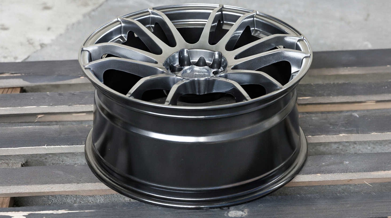 NEW! Style Gram lights 57xtreme R18 8.5j ET30 5*100/114.3 (D184) NN