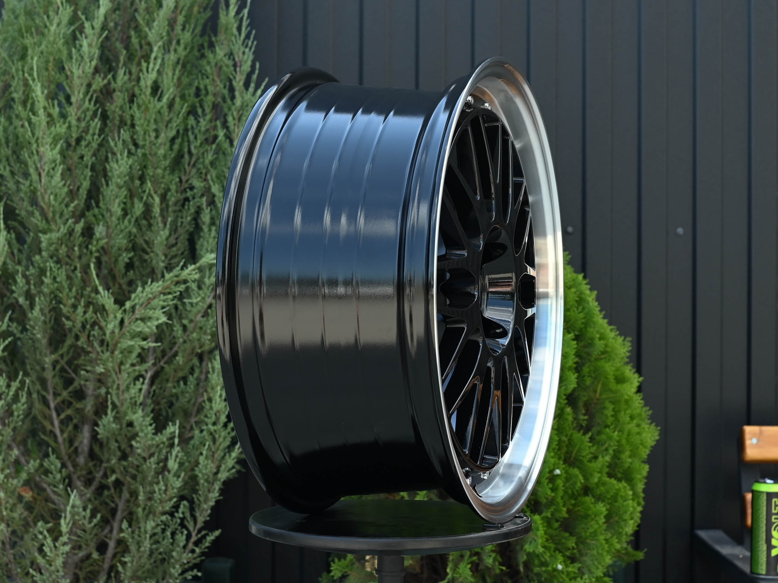 R16 BBS LM Стиль 7.0J ET38 4*100 Черный
