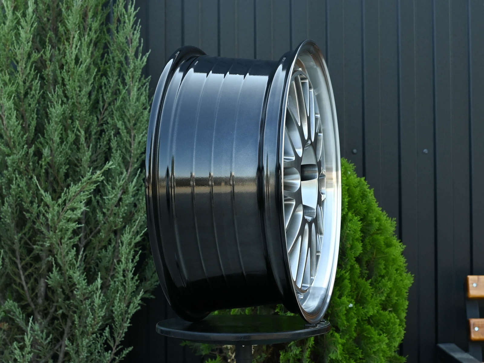 R17 BBS LM стиль 7.5 ET38 5*110 Темный хром