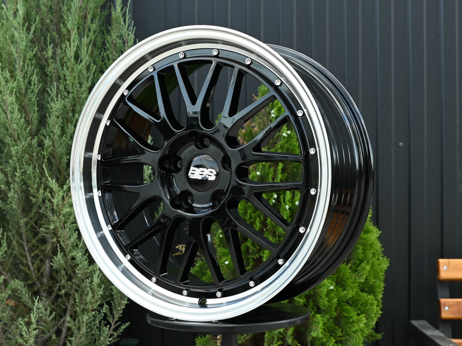 R17 BBS LM стиль 7.5 ET38 5*112 Черный