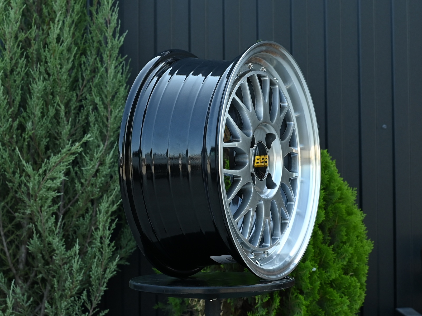 R17 BBS LM стиль 7.5 ET38 4*114.3 Темный хром