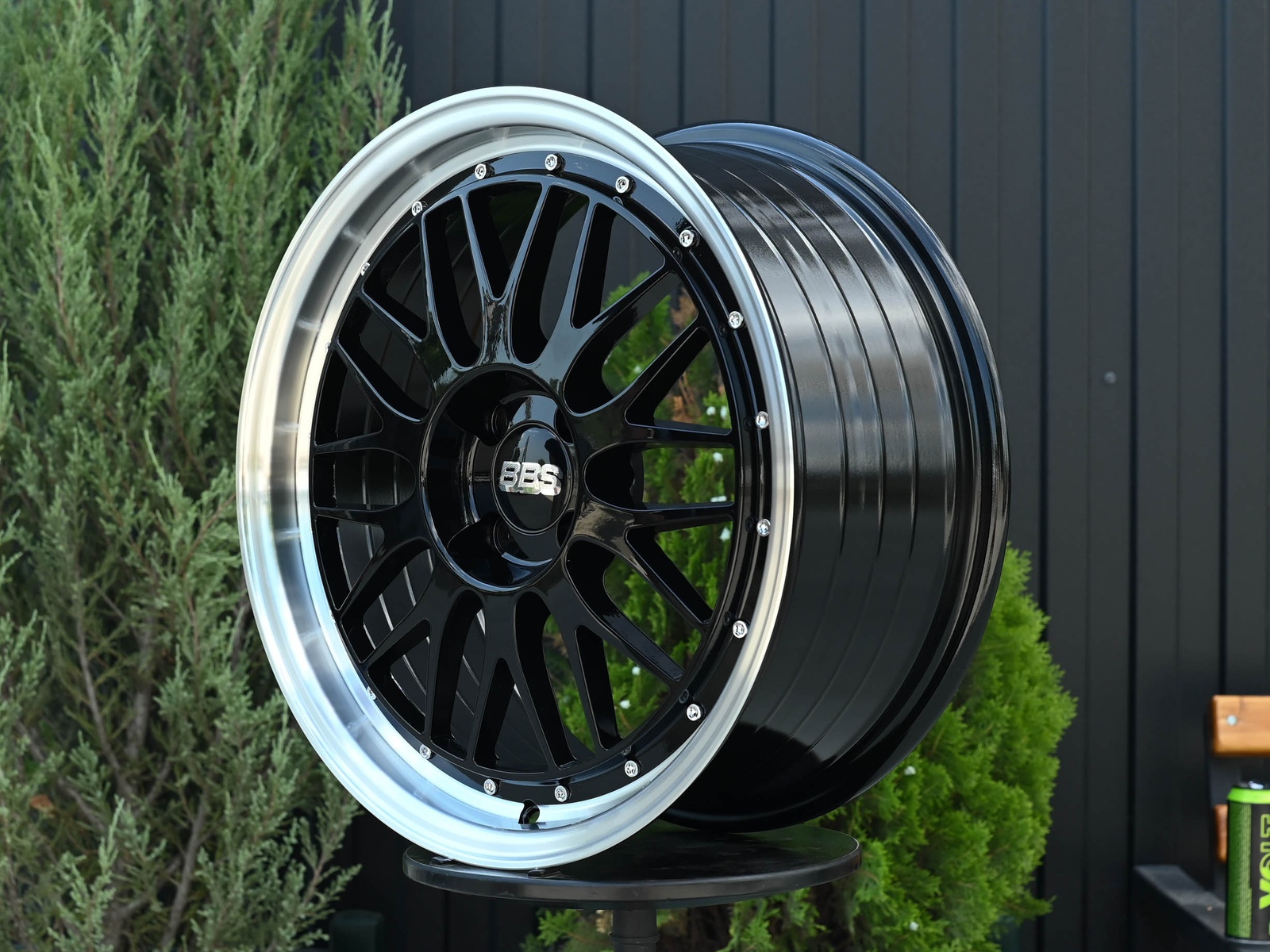 R17 BBS LM Стиль 7.5J ET38 4*100 Черный