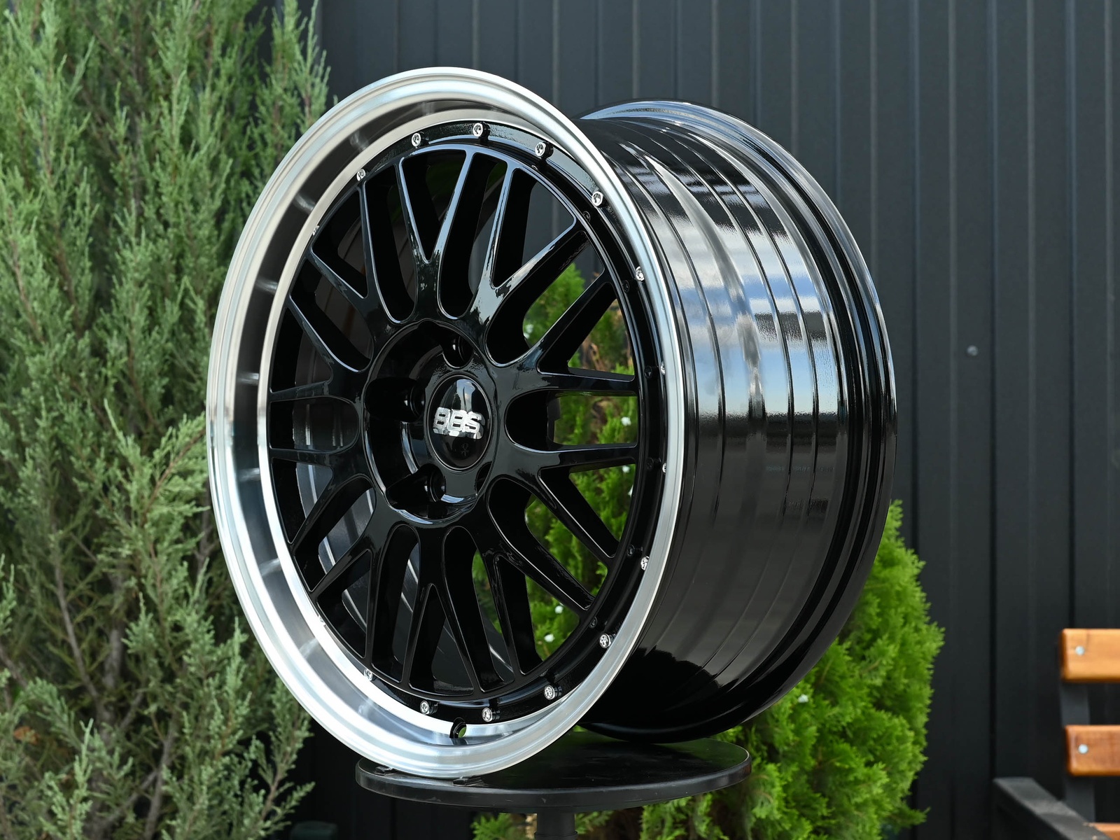 R18 BBS LM Стиль 8.0J ET40 5*112 Черный