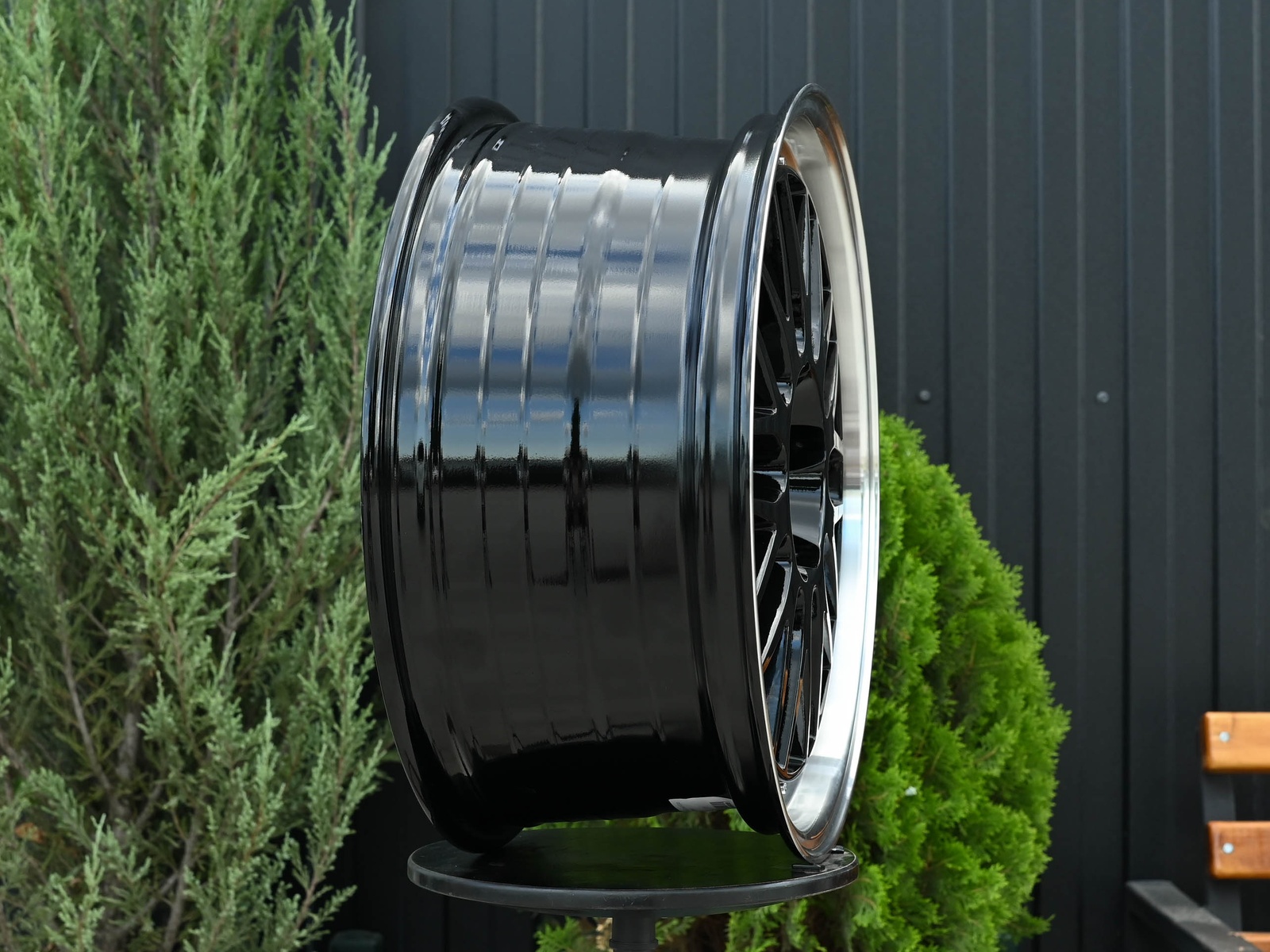 R18 BBS LM Стиль 8.0J ET40 5*112 Черный