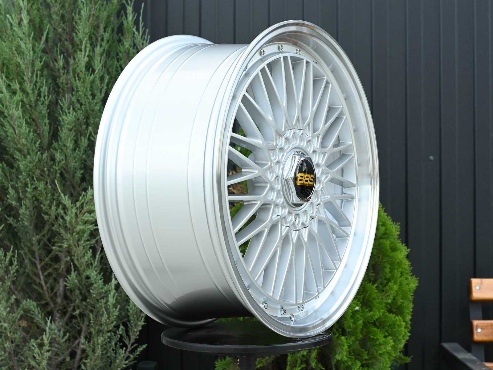 R18 BBS RS Стиль 8.0J ET35 5*120 Серебро