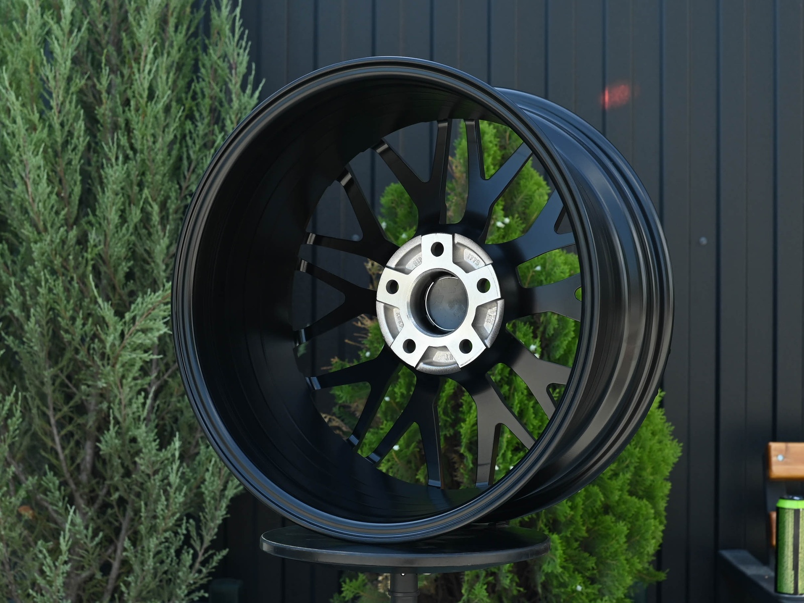 R17 Vossen 3323 Стиль 7.5J ET38 5*114.3 Черный мат