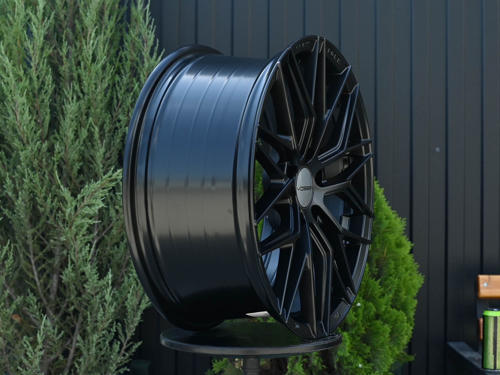 R17 Vossen 3323 Стиль 7.5J ET38 5*114.3 Черный мат