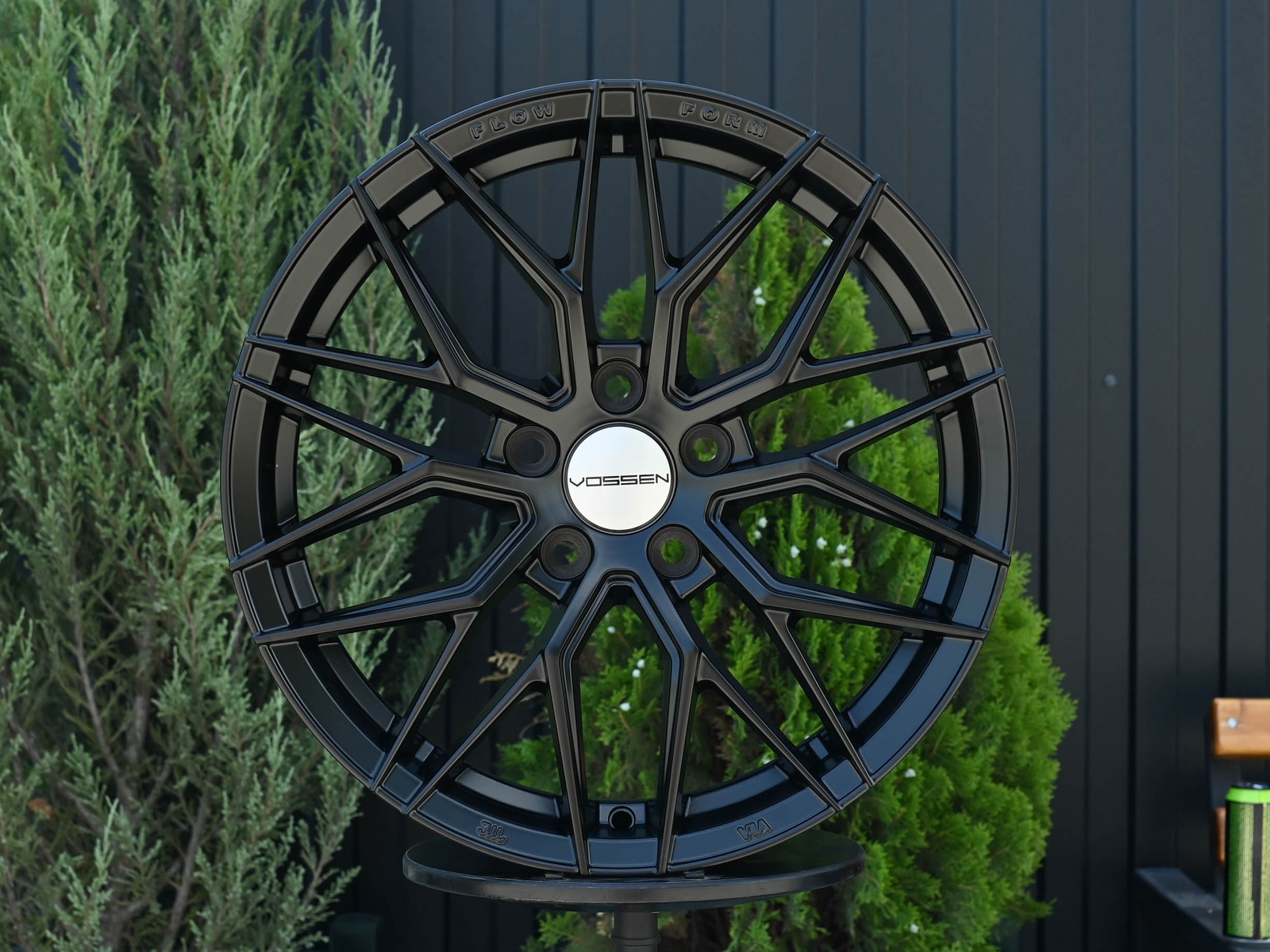 R19 Vossen 3323 Стиль 8.5J ET38 5*112 Черный