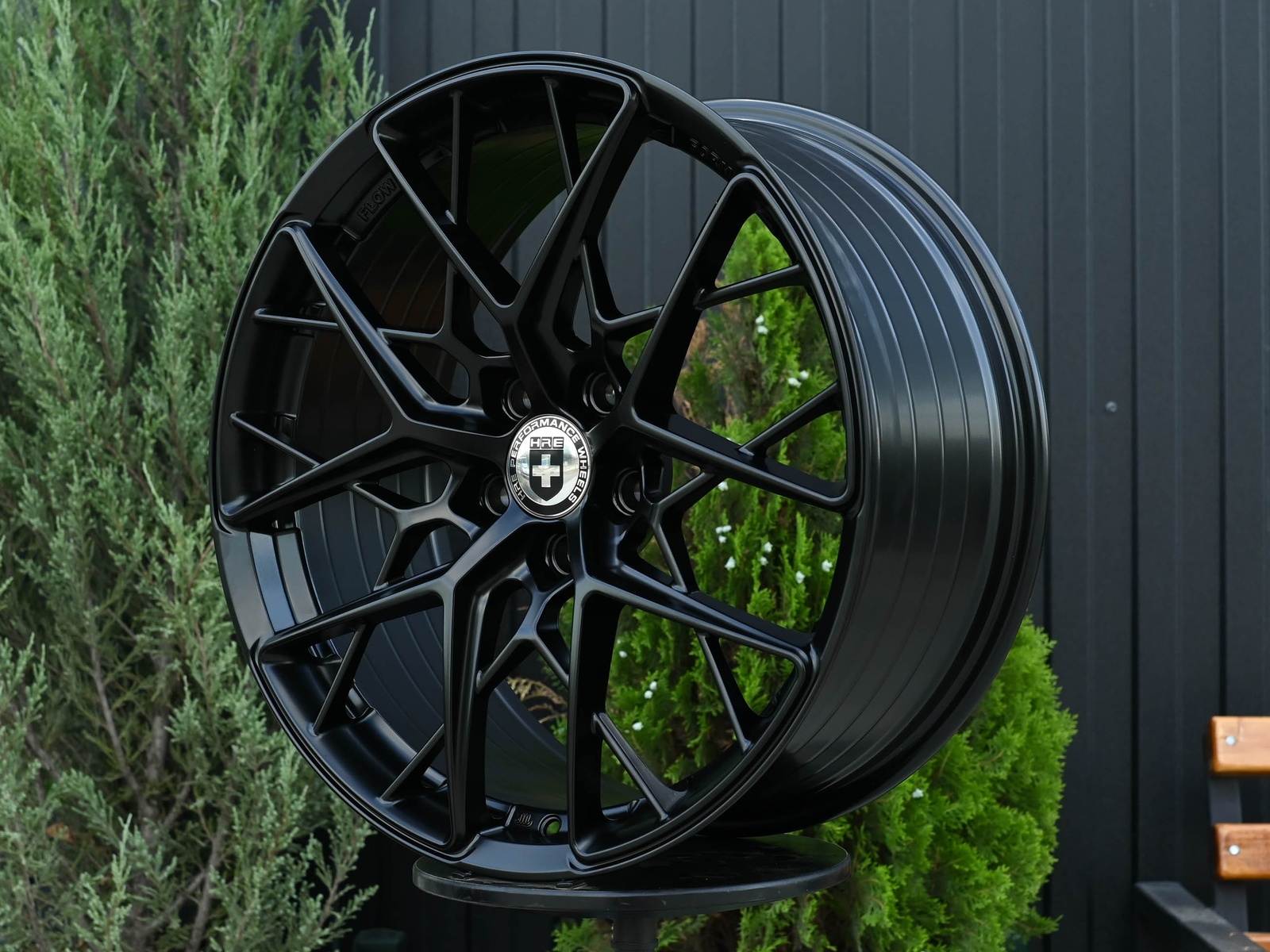 R18 HRE FF10 Стиль 8.0 ET38 5*114.3 Черный мат