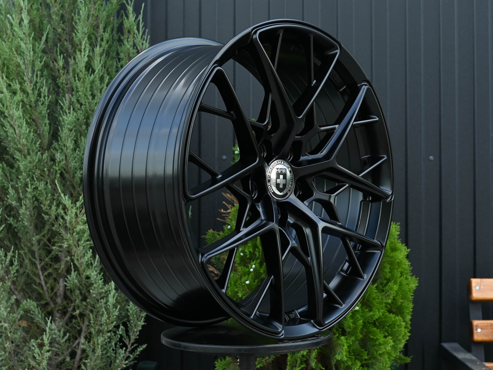 R18 HRE FF10 Стиль 8.0 ET38 5*114.3 Черный мат