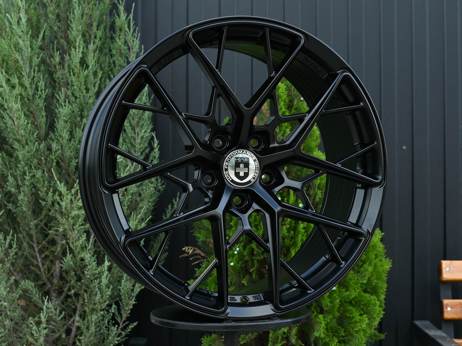 R19 HRE FF10 Стиль 8.5J ET38 5*112 Мат черный