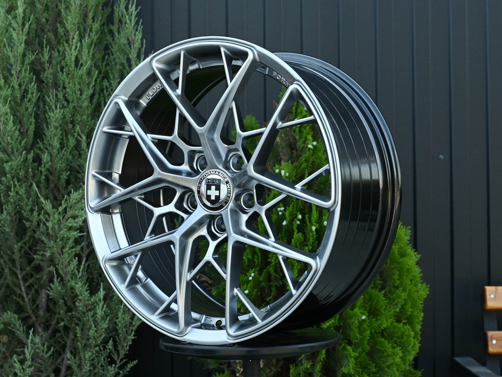 R17 HRE FF10 Стиль 7.5J ET38 5*110 Темное Серебро