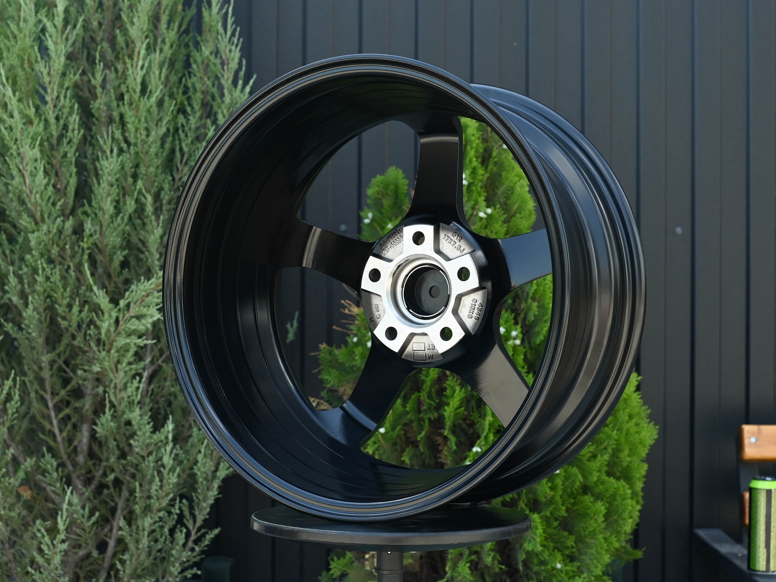 R17 Advan GT стиль 7.5 ET38 5*112 Черный