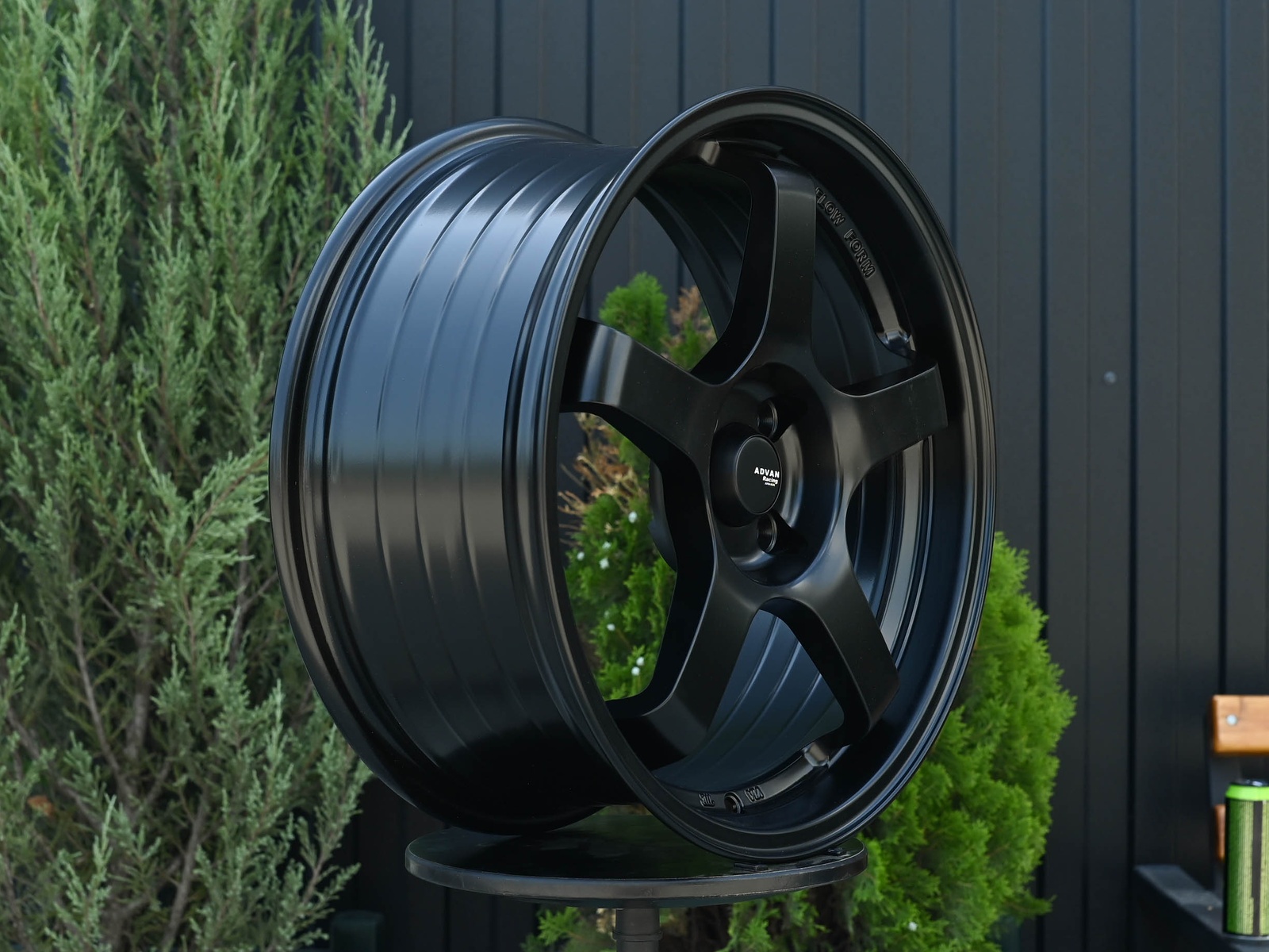 R17 Advan GT стиль 7.5 ET38 4*100 Черный