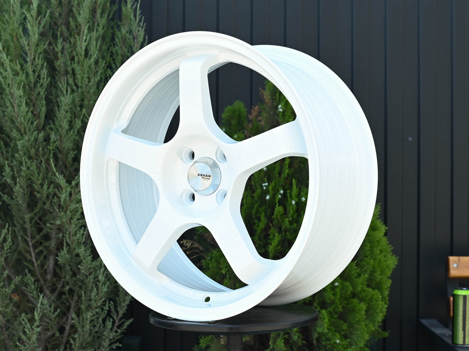 R17 Advan GT стиль 7.5 ET38 4*100 Белый