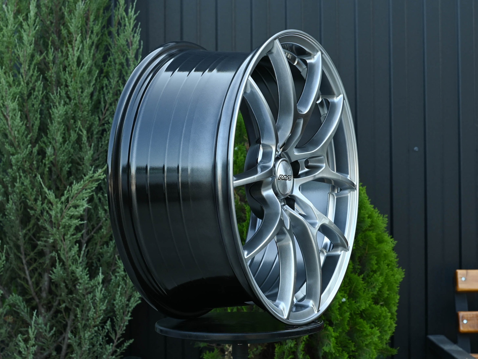 R18 Rays G025 Стиль 8.0J ET38 5*114.3 Темное серебро