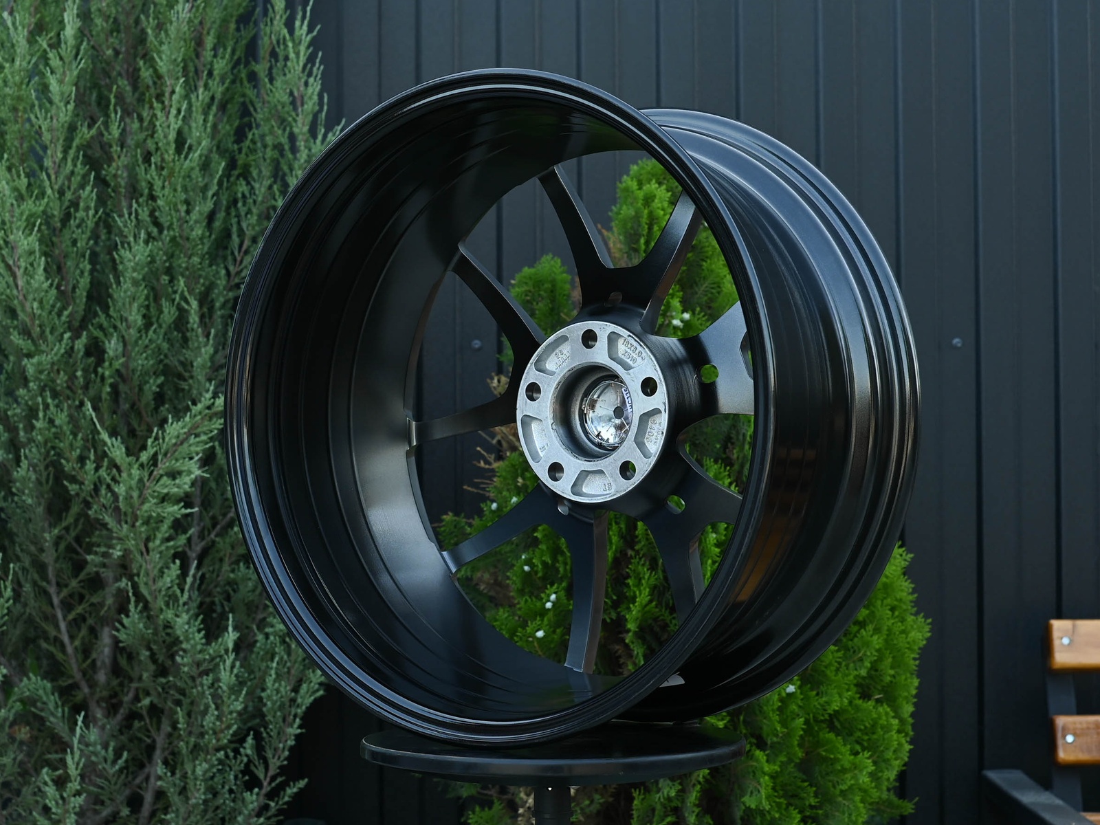 R18 Rays G025 Стиль 8.0J ET38 5*114.3 Темное серебро