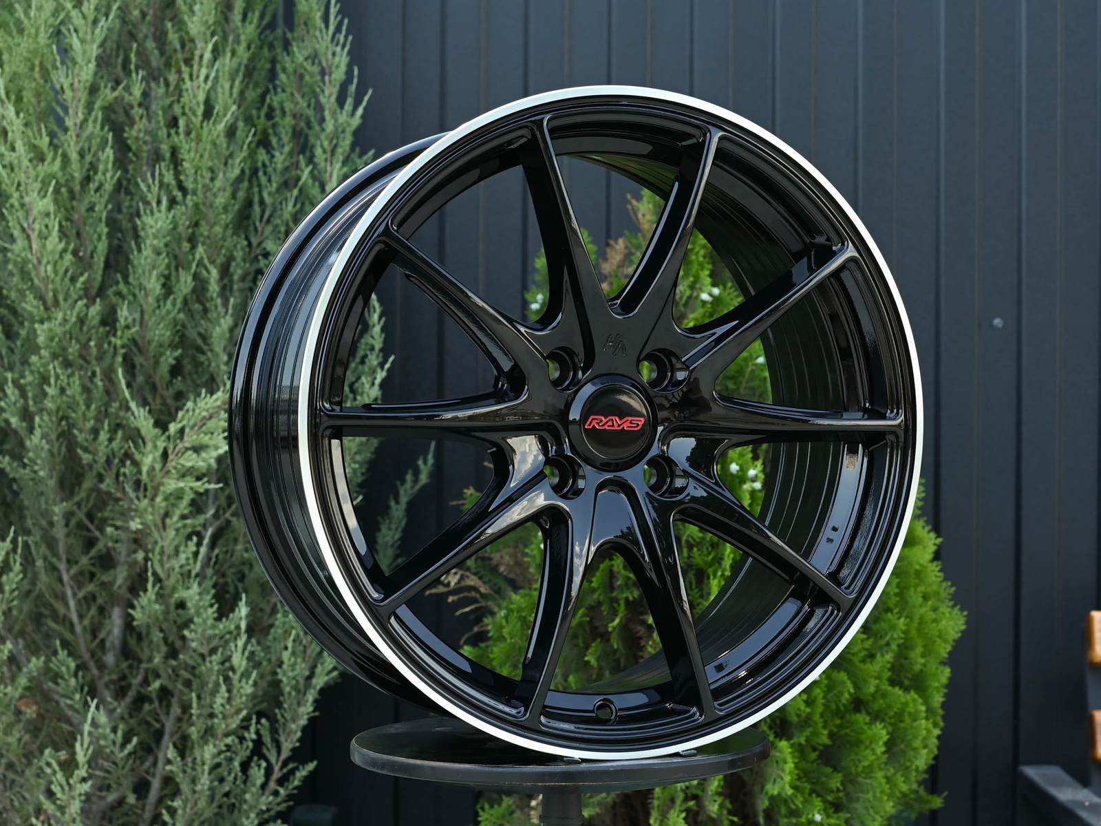 R16 Rays G25 стиль 7.0 ET40 4*100 Черный