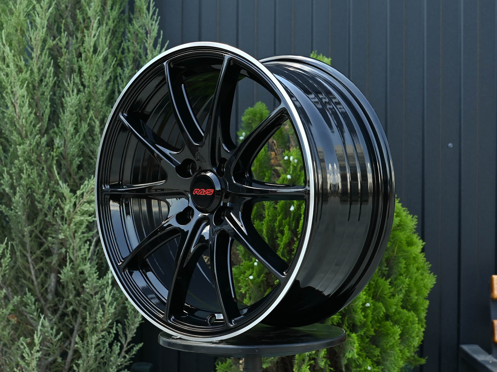R16 Rays G25 стиль 7.0 ET40 4*100 Черный