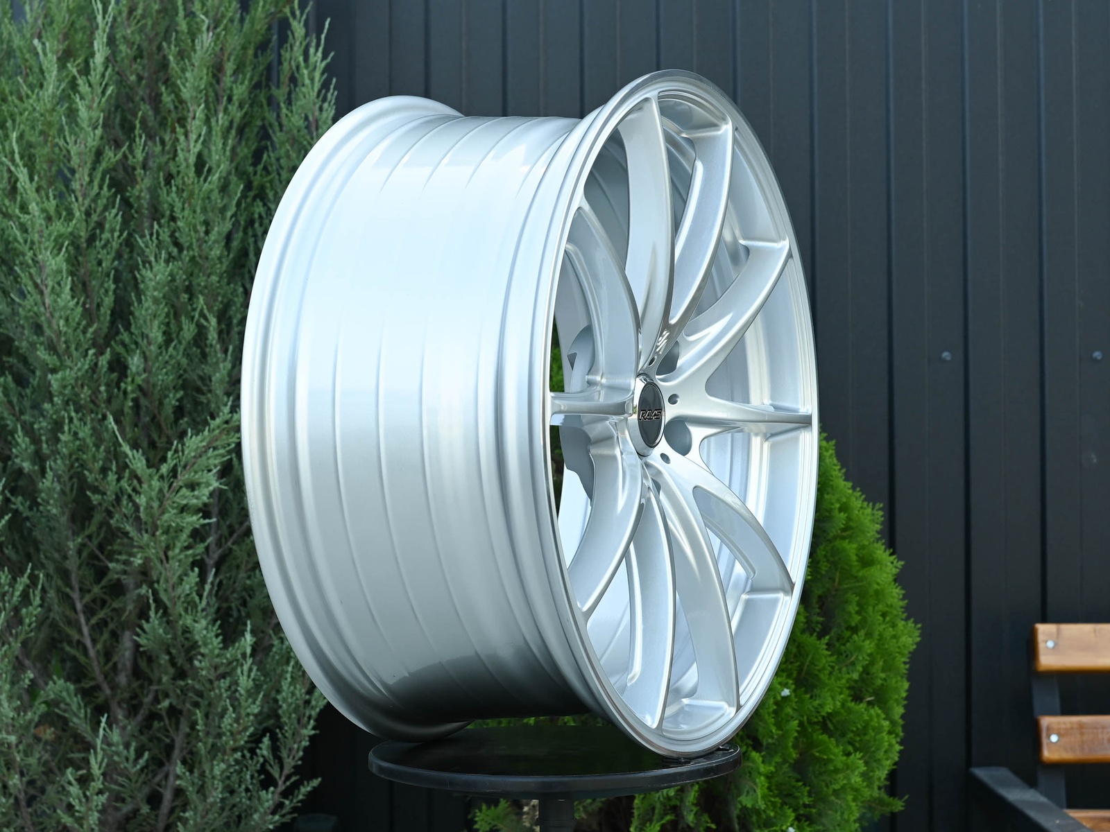 R18 Rays G25 стиль 8.0 ET40 5*114. Серебро