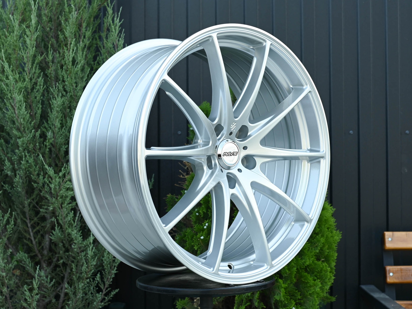 R19 Rays G25 стиль 8.5 ET38 5*114.3 Серебро
