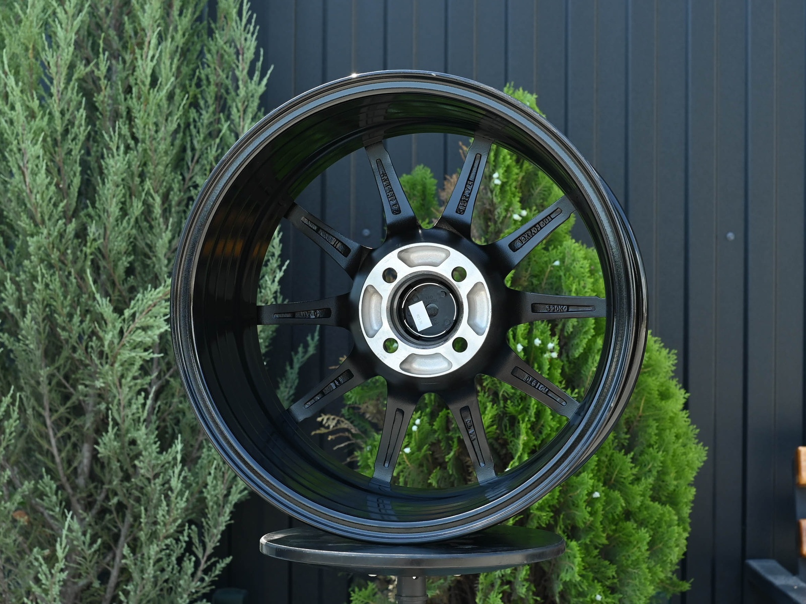 R17 Rays G25 Стиль 7.5J ET40 4*100 Черный