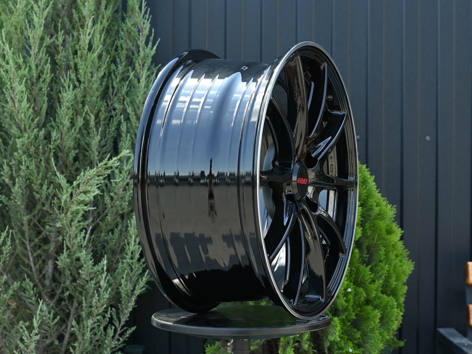 R17 Rays G25 Стиль 7.5J ET40 4*100 Черный