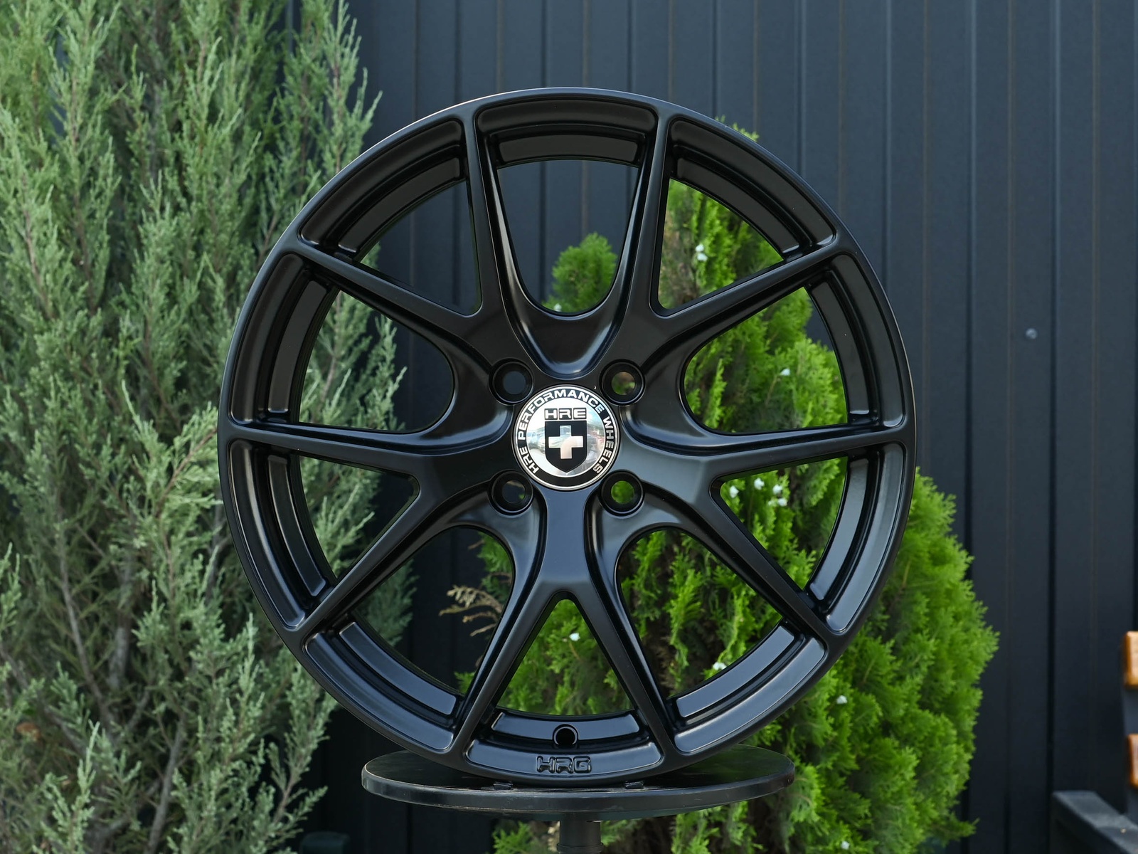 R16 HRE P101 7.0 ET40 4*100 Черный