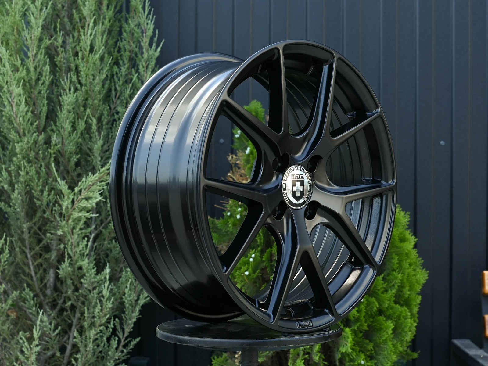 R16 HRE P101 7.0 ET40 4*100 Черный
