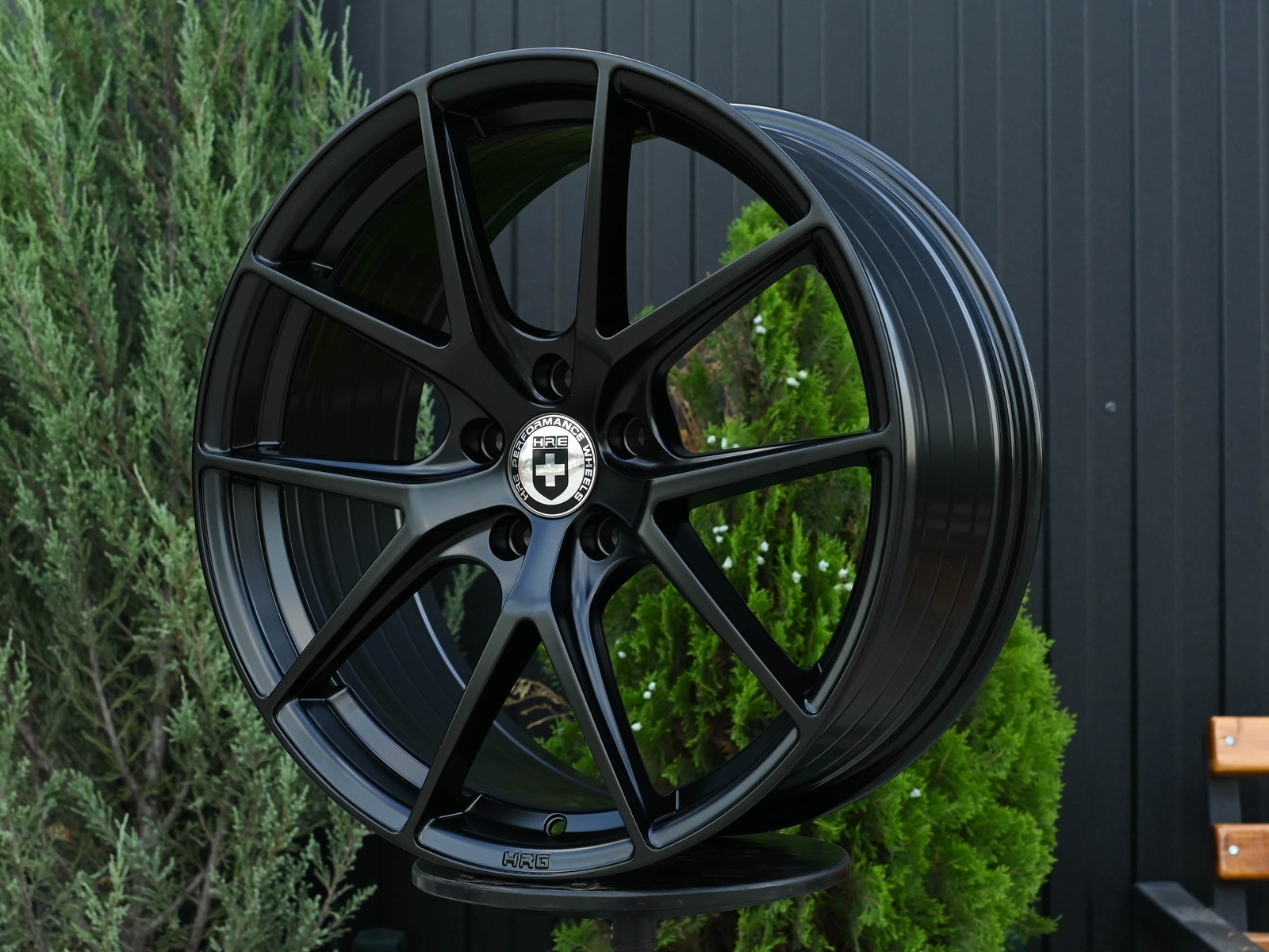 R17 HRE P101 Стиль 7.5J ET40 5*114.3 Мат черный