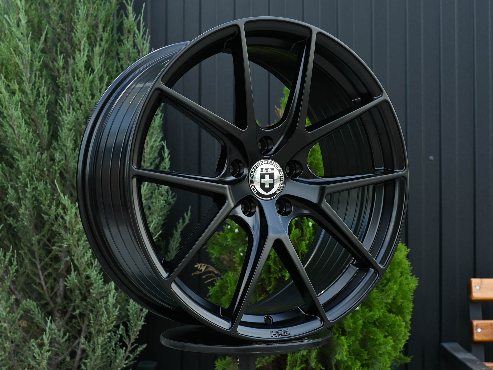 R17 HRE P101 Стиль 7.5J ET40 5*114.3 Мат черный