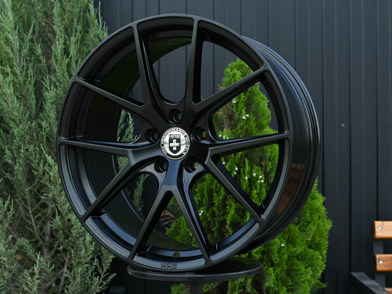 R19 HRE P101 Стиль 8.5J ET38 5*114.3 Черный