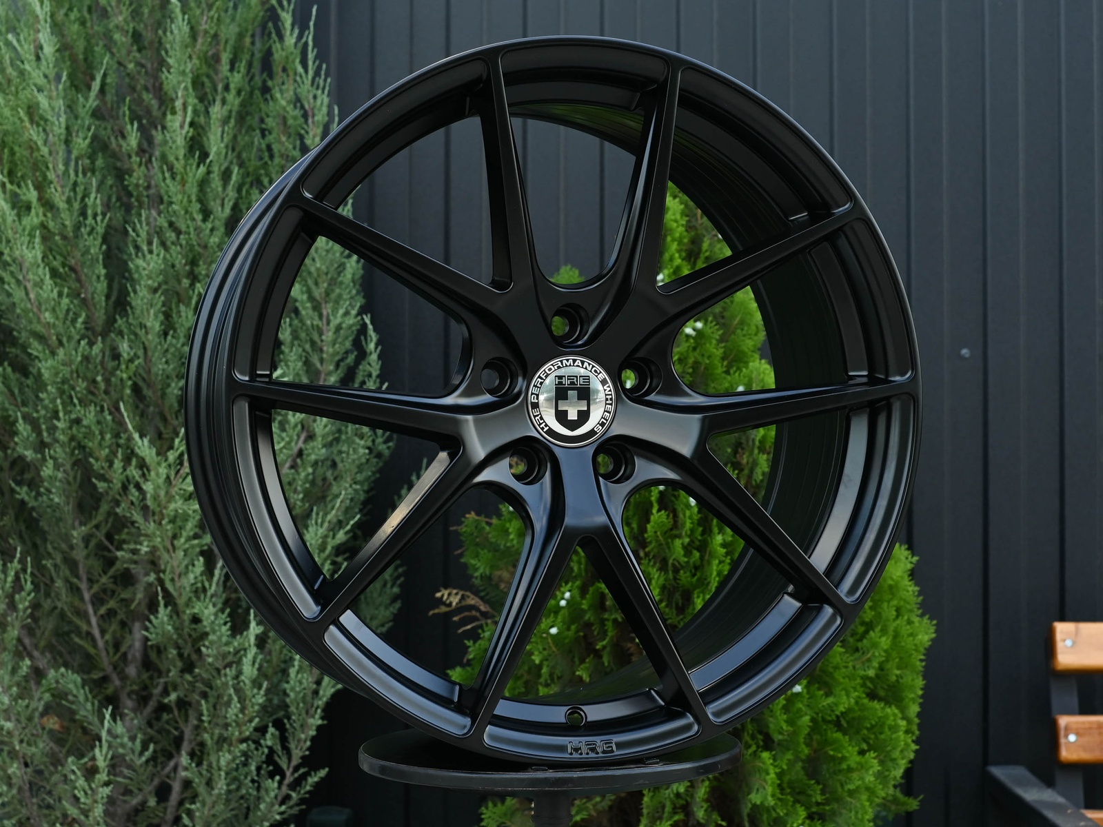 R19 HRE P101 Стиль 8.5J ET38 5*114.3 Черный