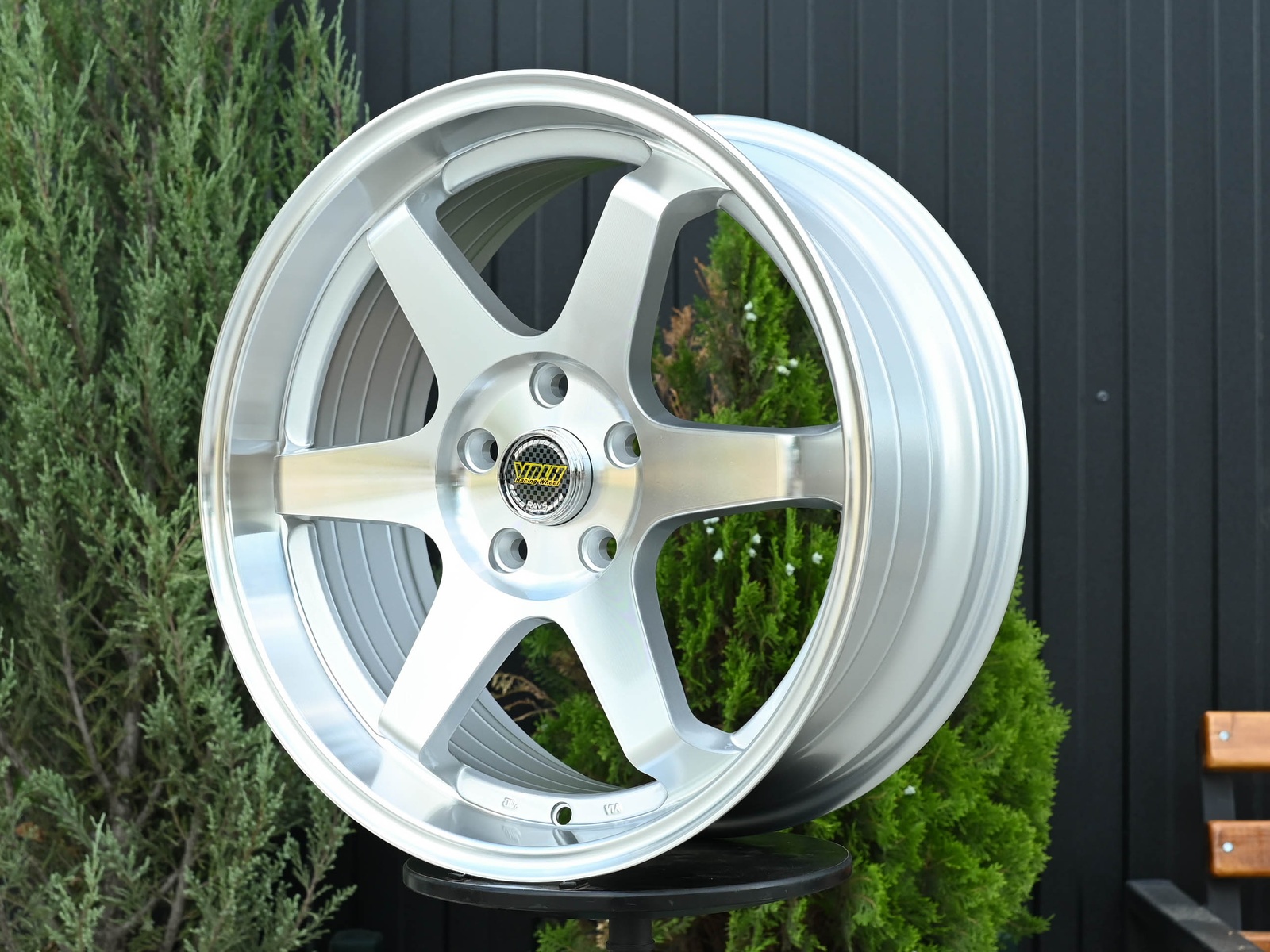 R18 Volk Racing TE37SL Стиль 8.0J ET40 5*114.3 Серебро ФЗ