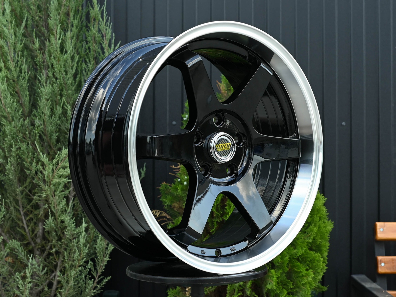 R18 Volk Racing TE37SL Стиль 8.0J ET40 5*114.3 Черный