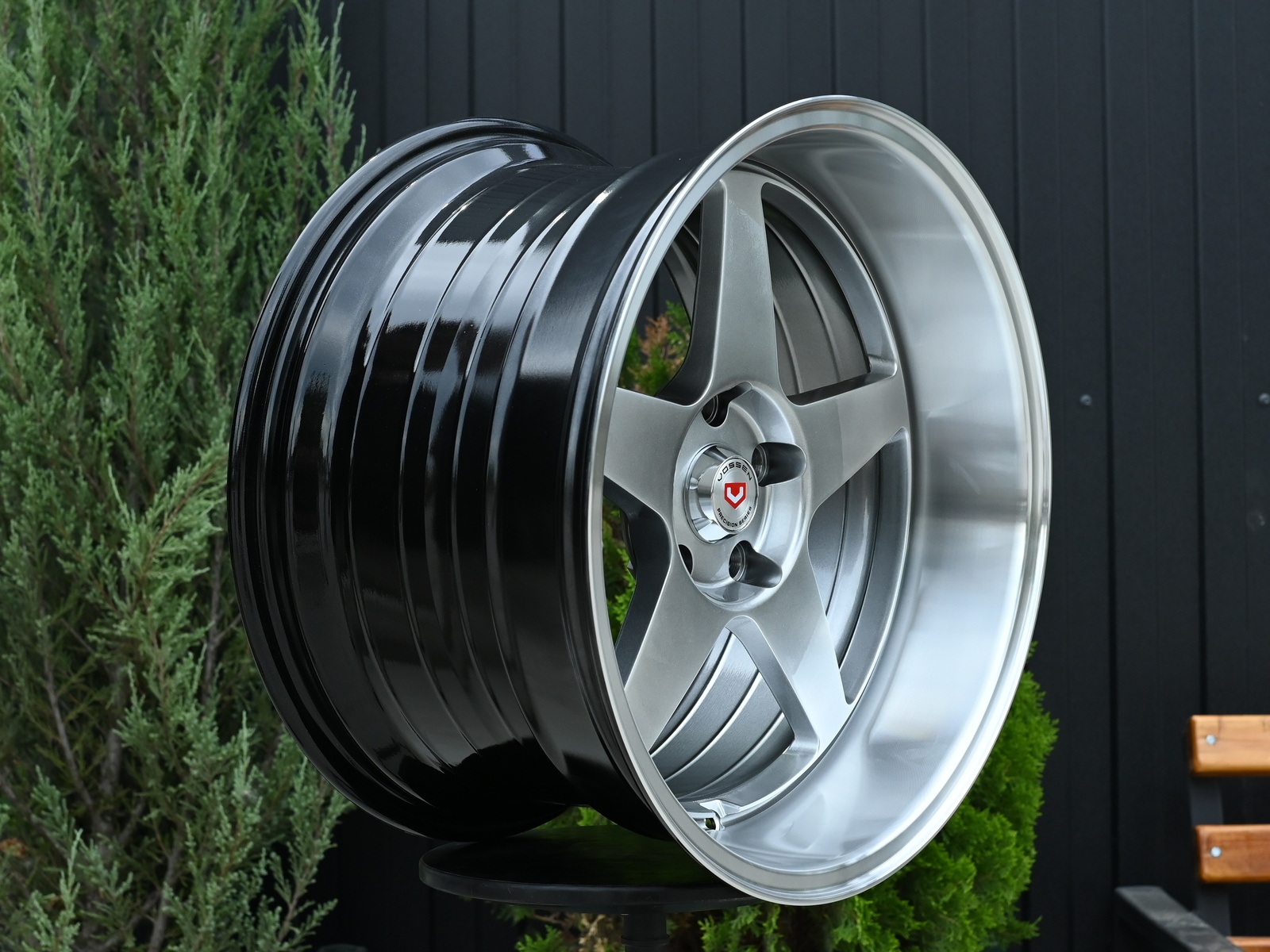 R17 Taigiro EVO 9.5 ET15 5*100 Темный хром