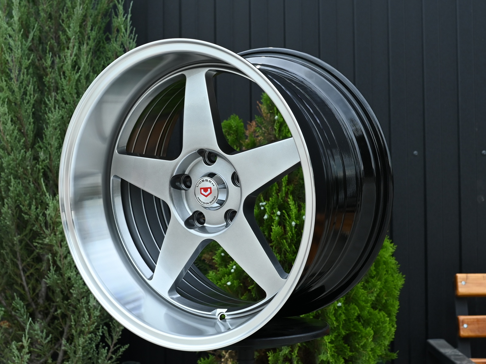 R17 Taigiro EVO 9.5 ET15 5*100 Темный хром
