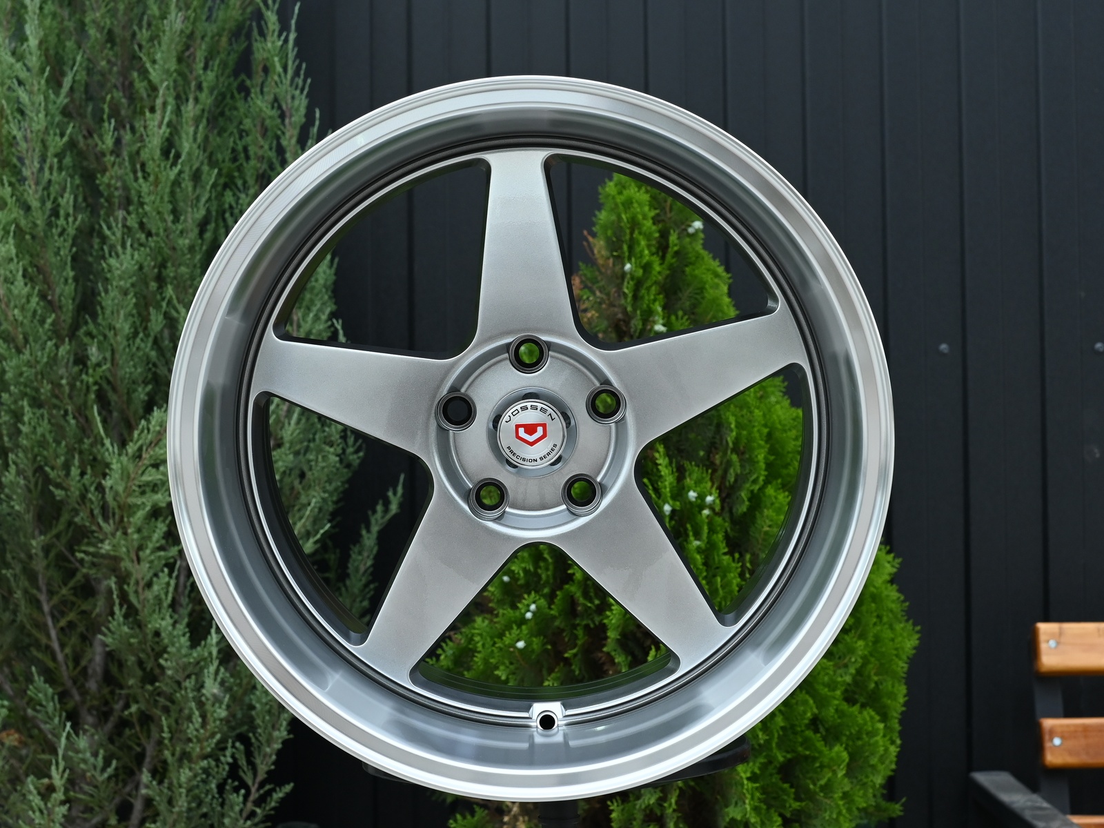 R17 Taigiro EVO 9.5 ET15 5*100 Темный хром